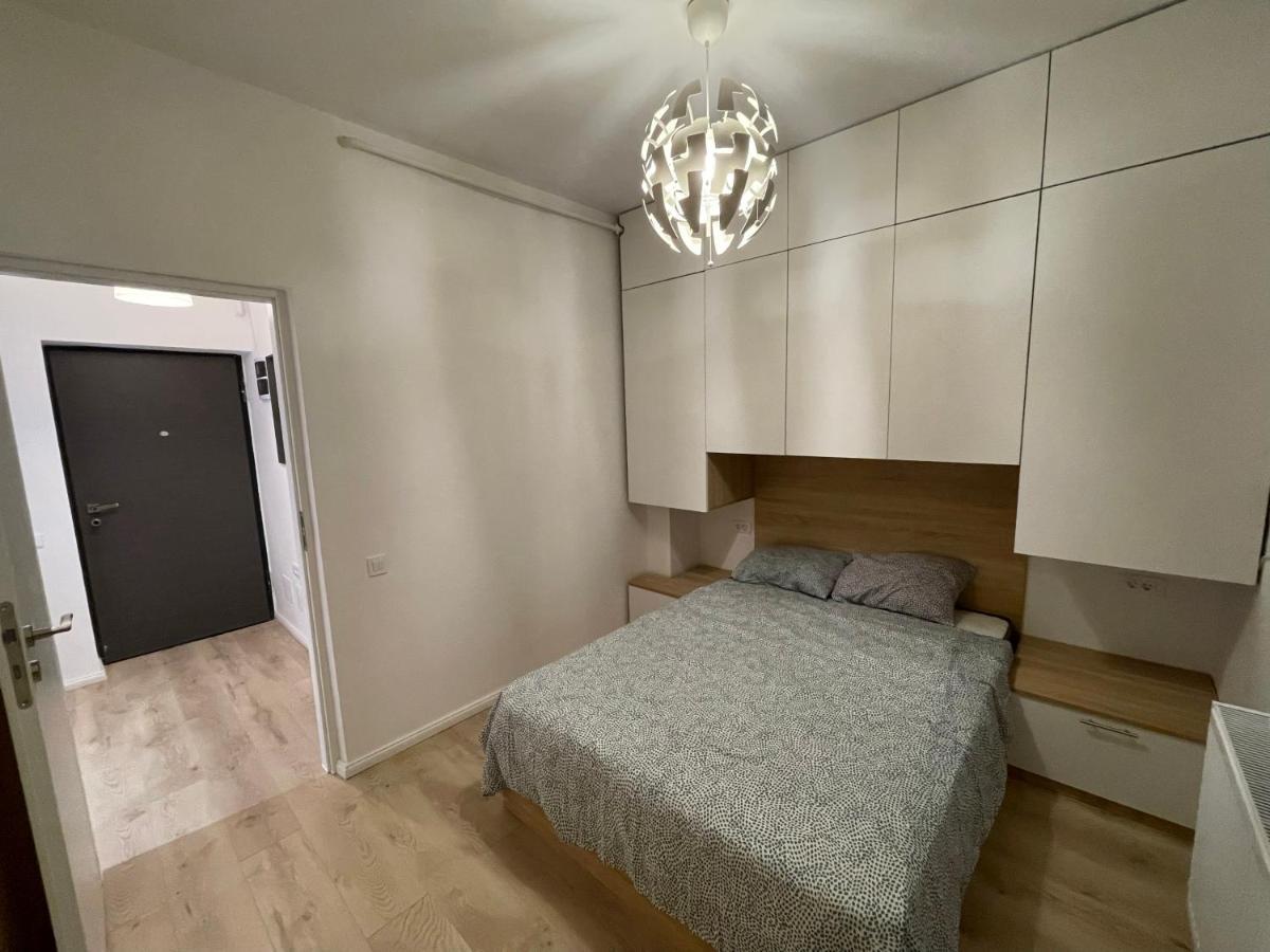 Aquamarine Luxury Palace Apartment *